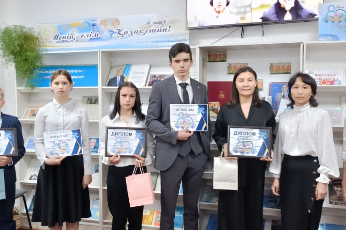 "Солтүстік Қазақстан облысы, Айыртау ауданы бойынша орталықтандырылған кітапхана жүйесі" КММ ұйымдастырған Ұлы жеңістің 80 жылдығына арналған "Ұлы жеңіске мың тағзым"  атты онлайн өлең оқу байқауында мектебіміздің 7 -сынып оқушысы Кенесбай Медина  арнайы 