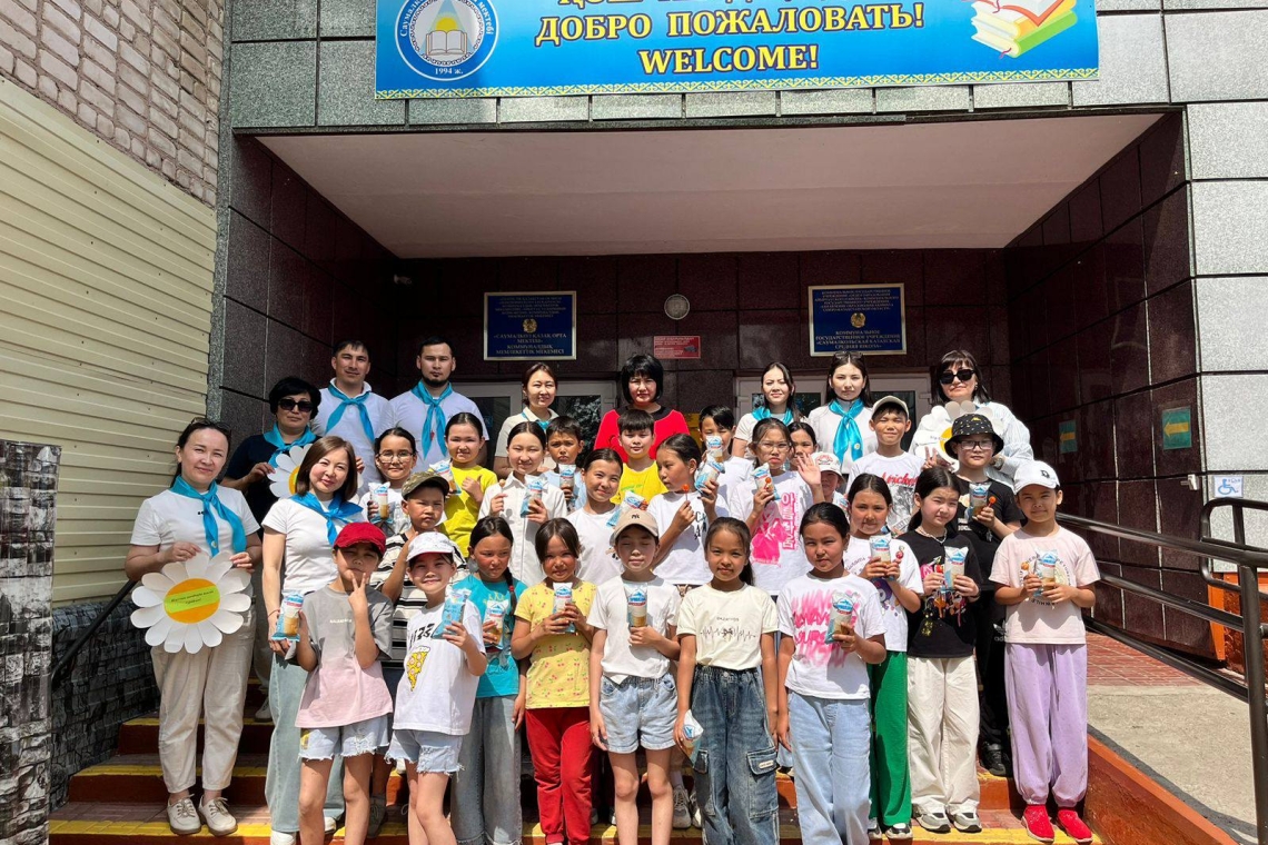 1 маусым -Халықаралық балалар күні! Мектебімізде «Дос болайық, досқа лайық» жобасы аясында «Бақытты балалық шақ» тақырыбында мектеп ұстаздарының ұйымдастыруымен балаларға арналған іс-шара өтті. 