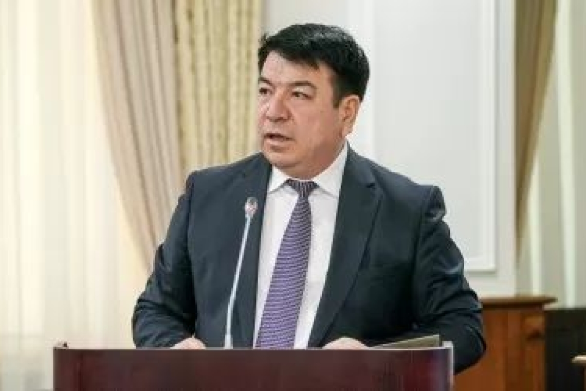 Оқу-ағарту министрі Ғани Бейсембаев мұғалімдерді міндетіне жатпайтын жұмыстарға тартуды тоқтату керек екенін айтты.