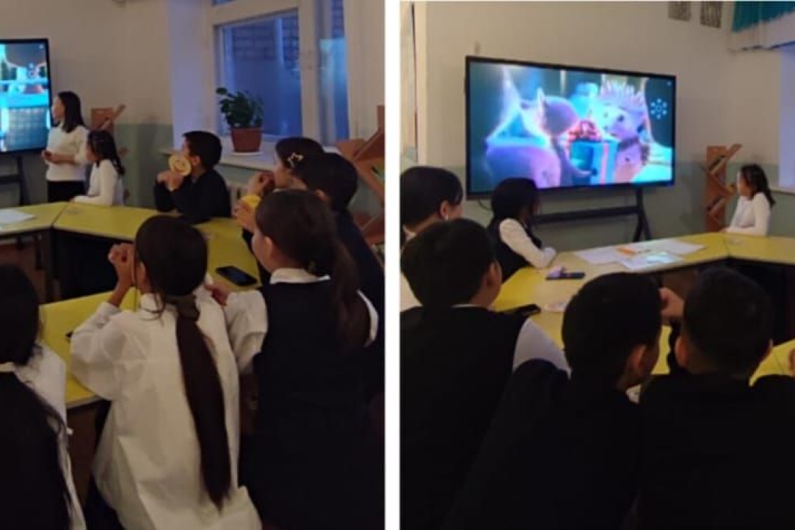 Саумалкөл қазақ орта мектебінің психологі орта буын оқушылары арасында "Біз-достармыз! Буллингке жол жоқ!"тақырыбында бейнеролик көрсетіліп, оқушылар арасында достық қарым-қатынасты нығайту, қарым-қатынаста сыйластық пен түсіністікті қалыптастыру, қиын жа